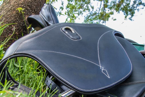 Black elasticated Stud girth 